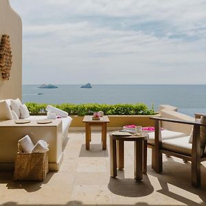Suite con Vistas al Océano Deluxe con Cama King
